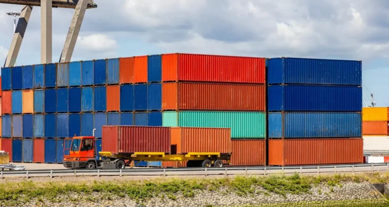 Ship Chandling Services in Dubai: What Vessel Operators Need to Know